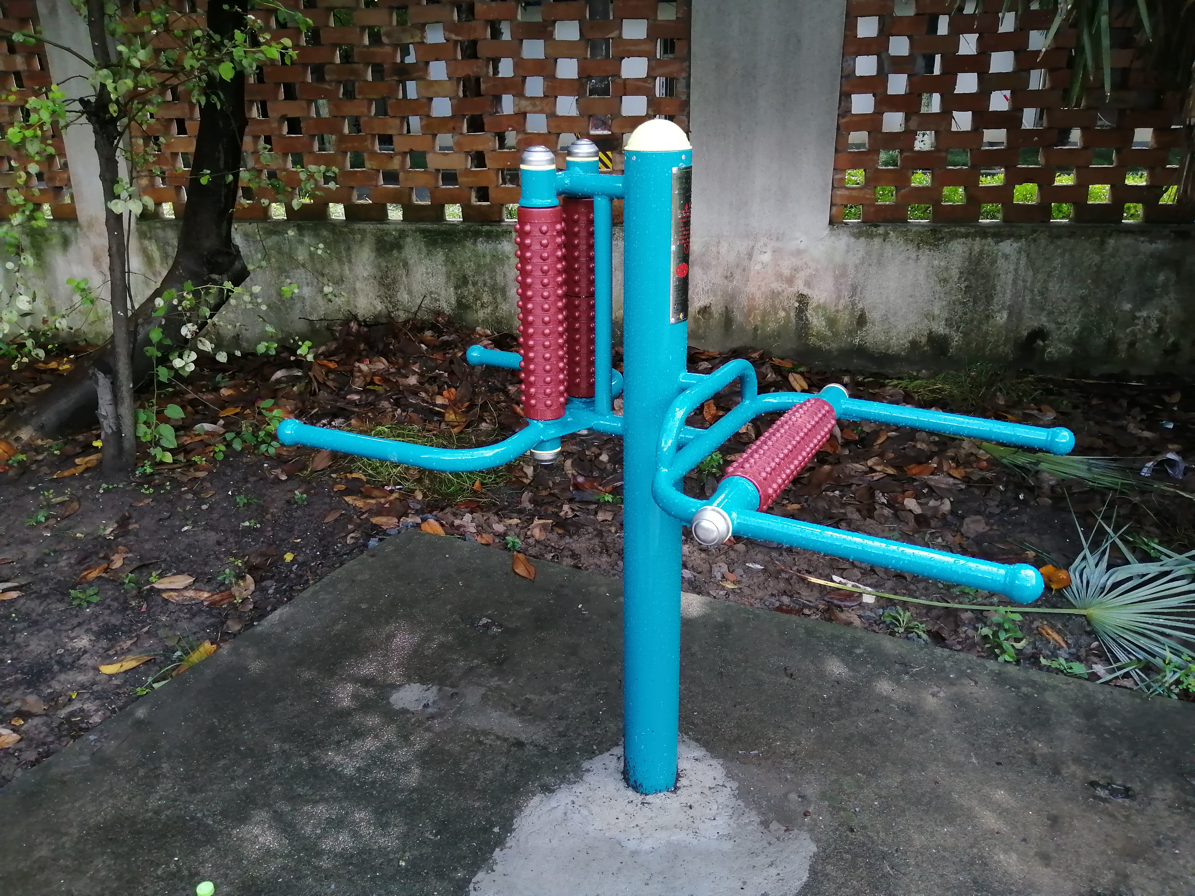 互动式腰背按摩器
