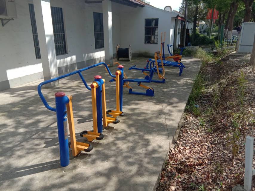 中远两湾城四委健身步道