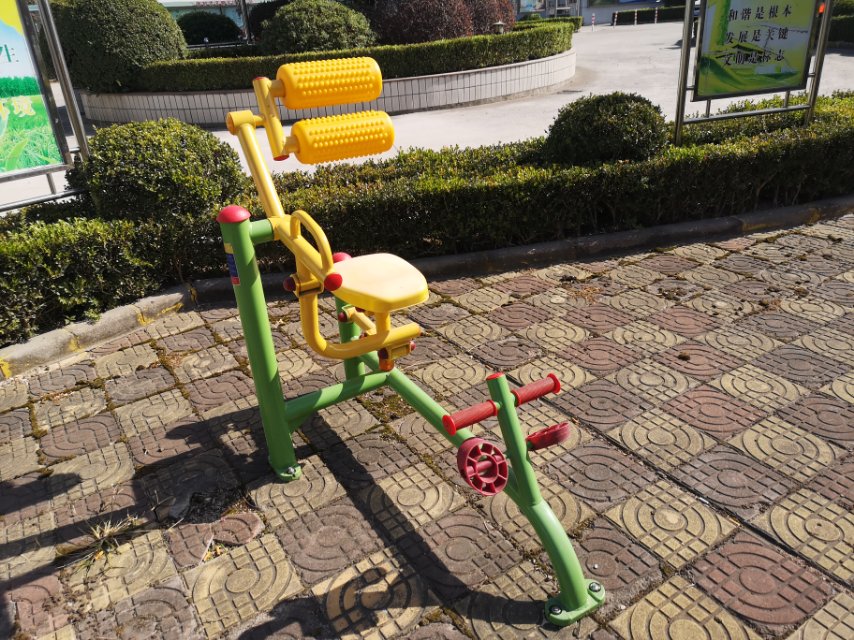 自重腹背锻炼器