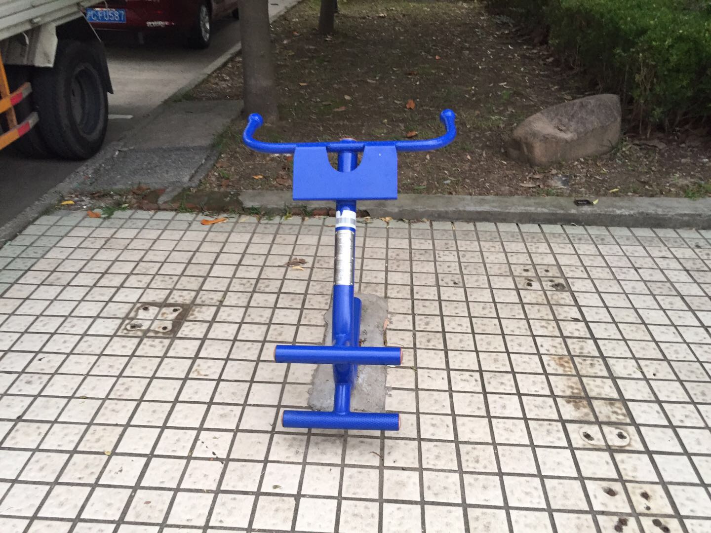 背肌训练器