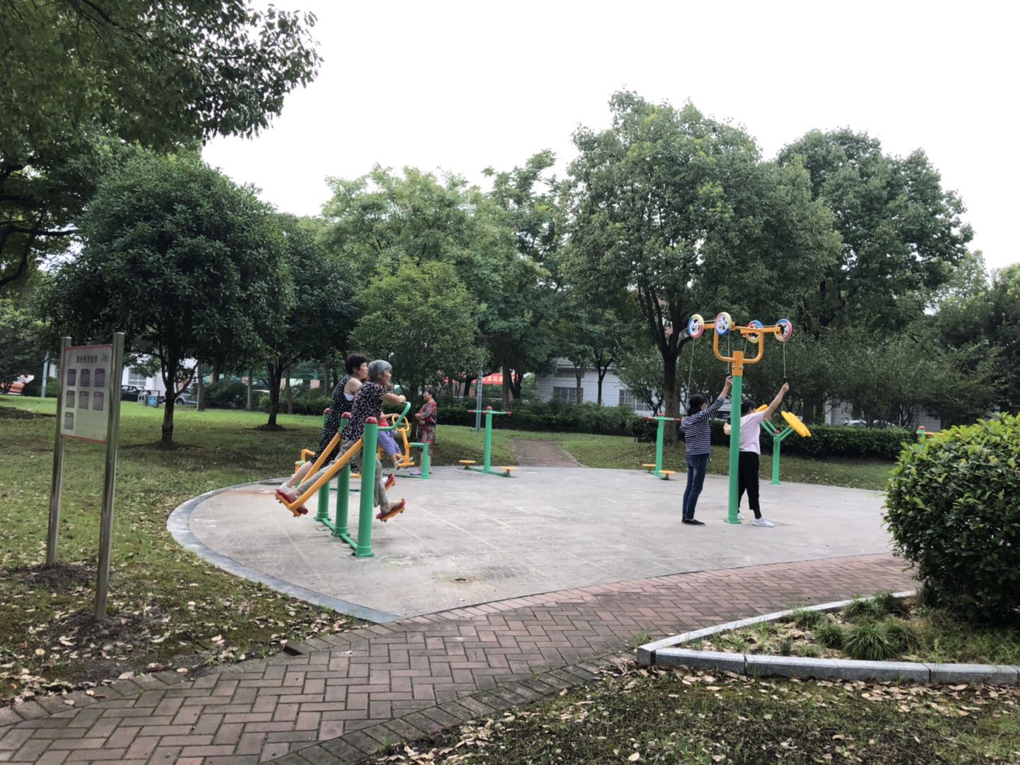 敬南居委D健身苑点