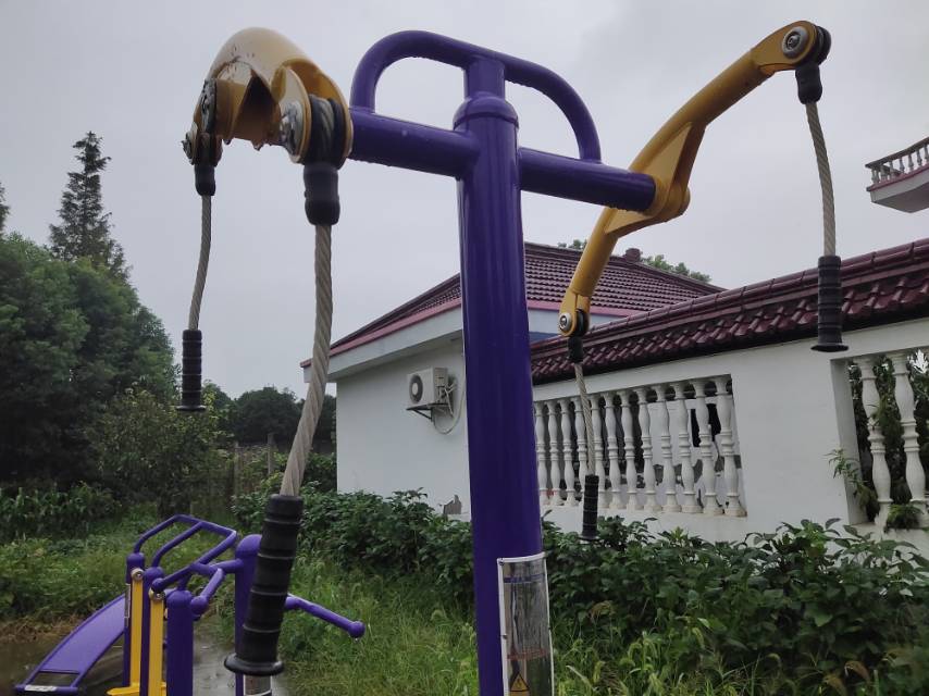 牵引器