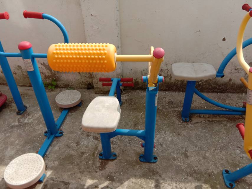 腹背锻炼器