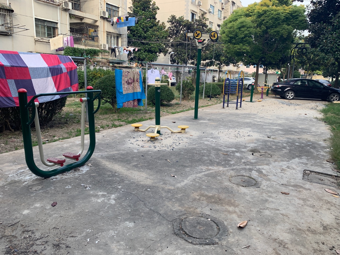 胶一居委市民益智健身苑点