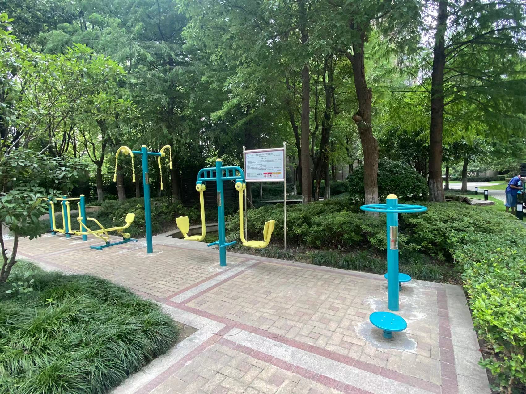 德华路80弄市民益智健身点