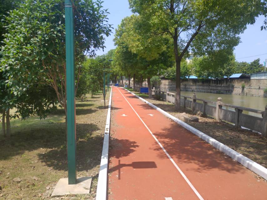 玉兰四村健身步道