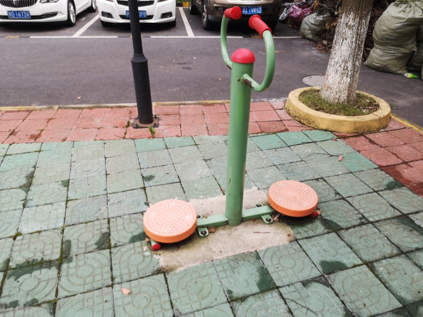 扭腰器