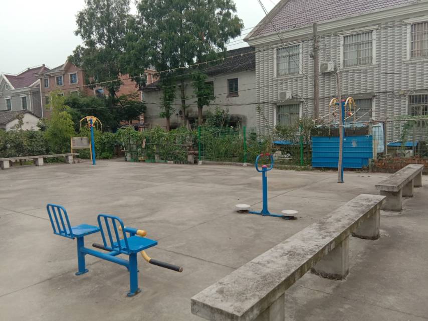 立新村邹家市民健身点