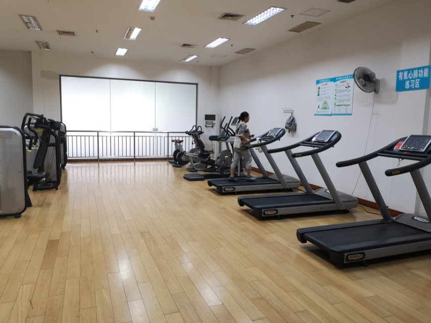 吴泾镇百姓健身房