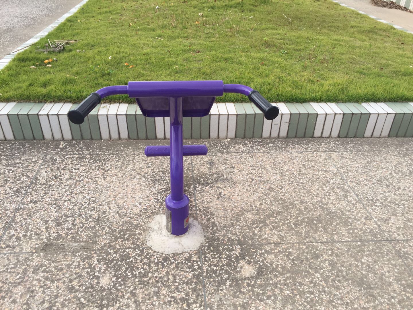 背肌训练器