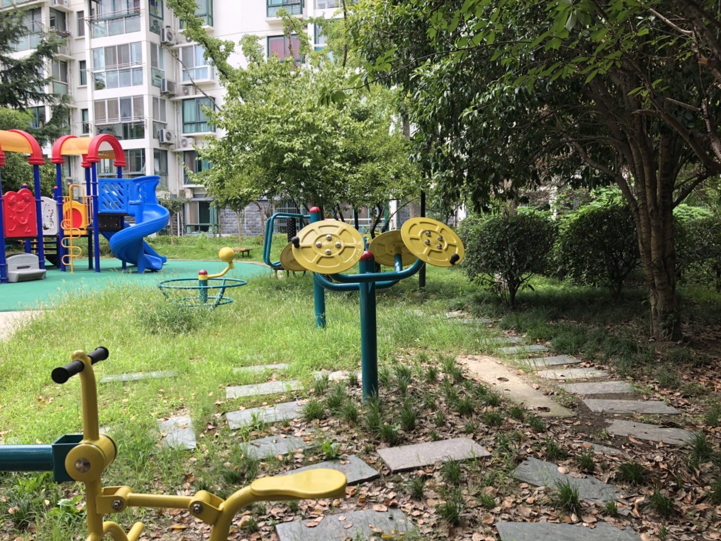 平阳春江居委健身点