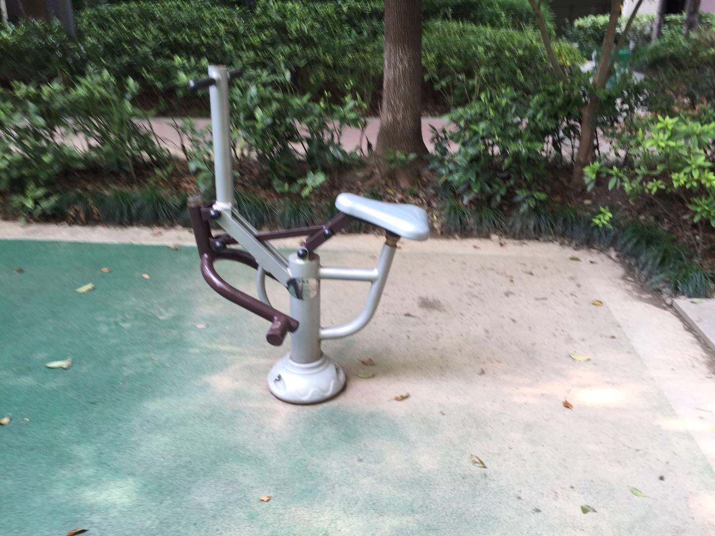 单人健骑机