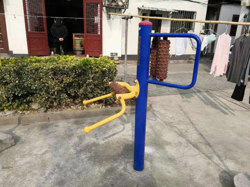 腰背按摩器