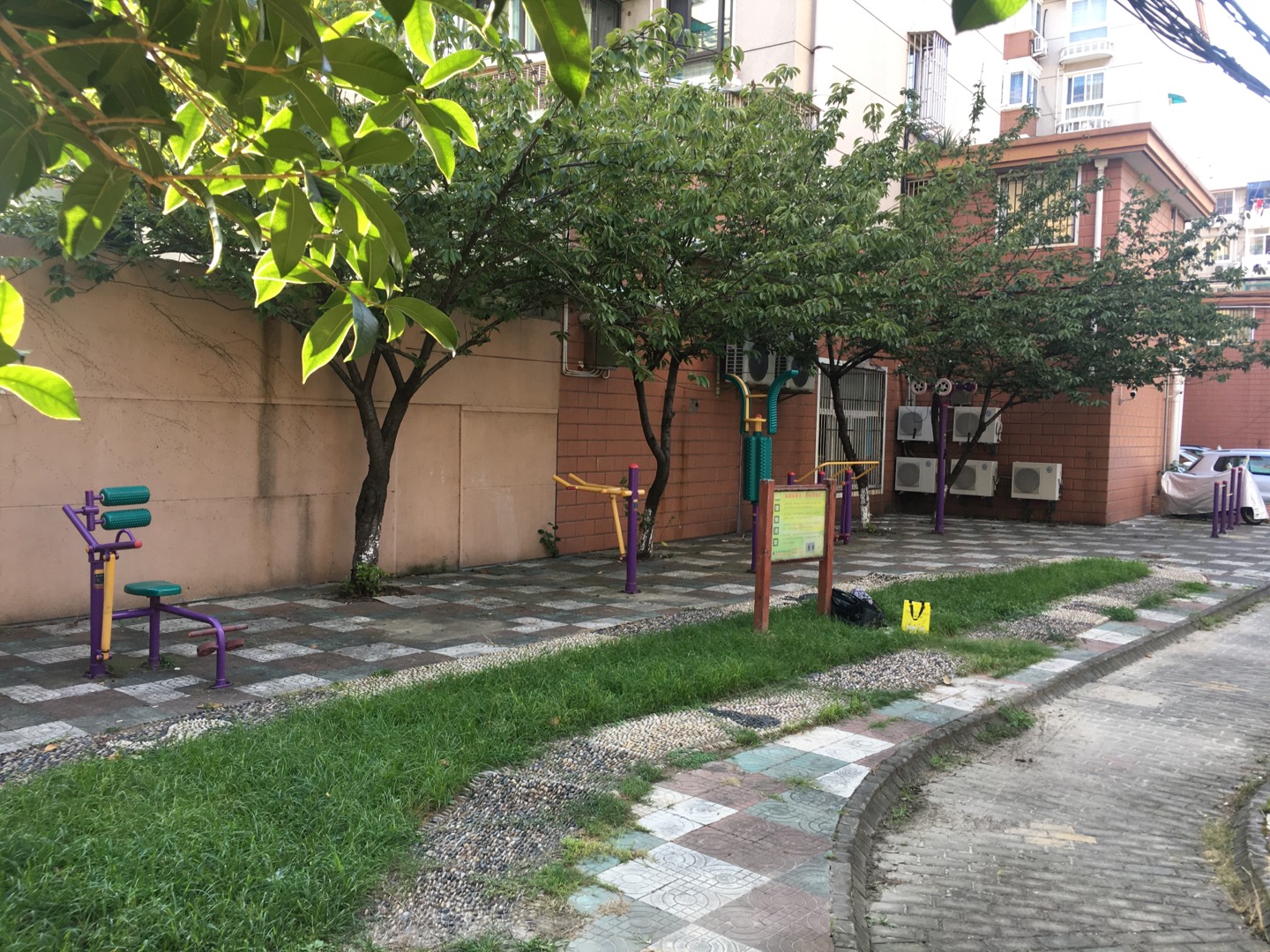 宝城新村居委健身点 3