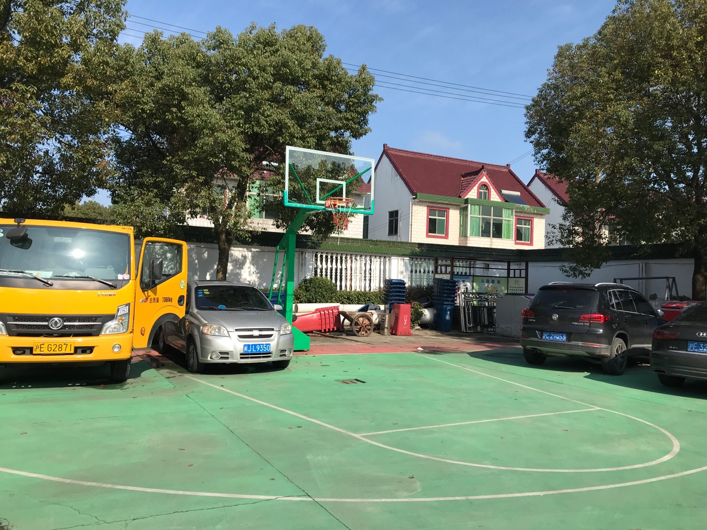 卫通村市民球场