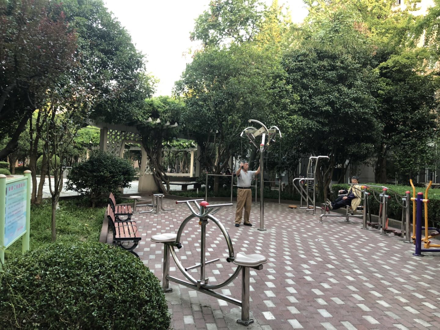 海棠居委海棠二村市民益智健身点
