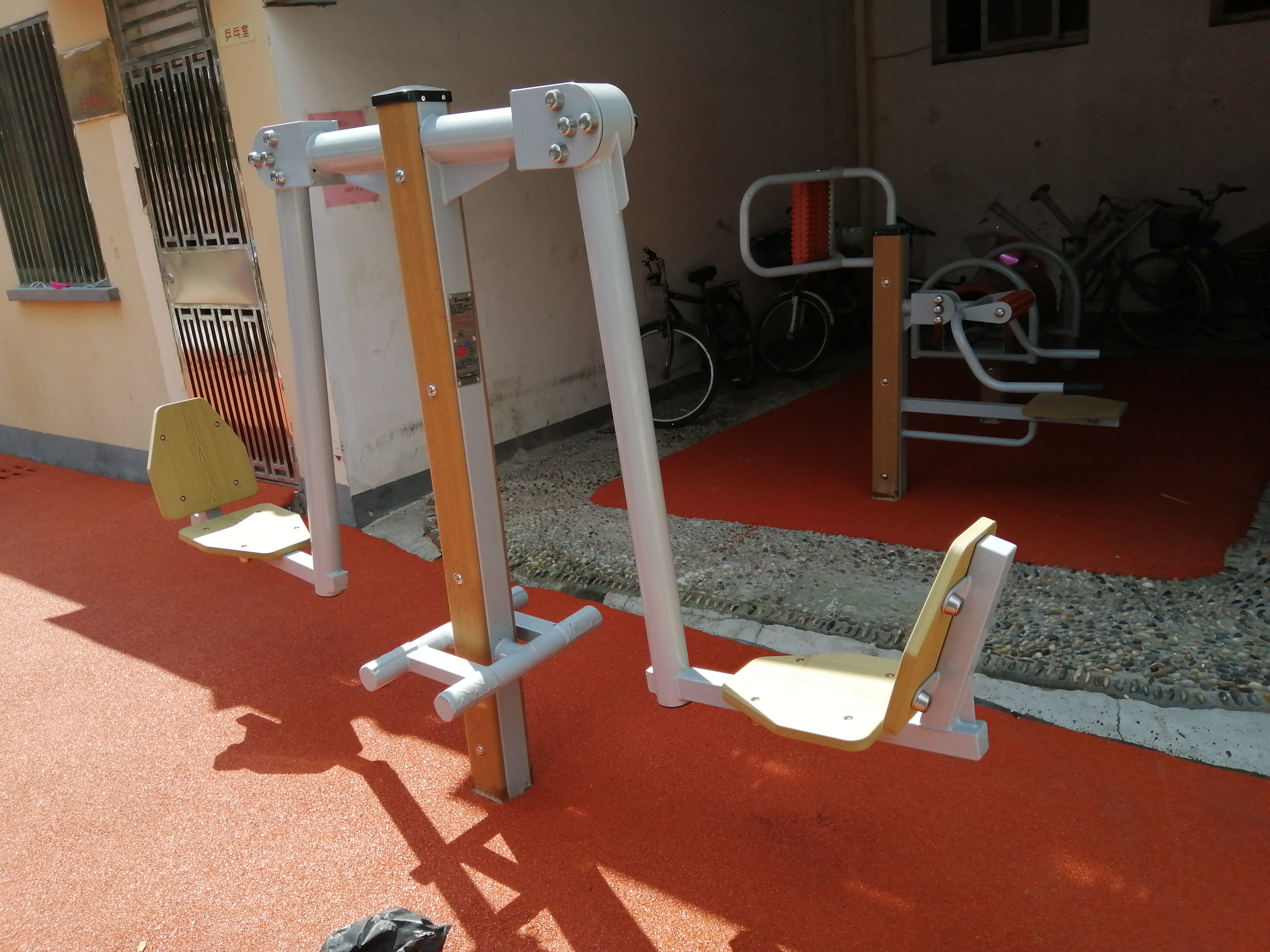 蹬力训练器