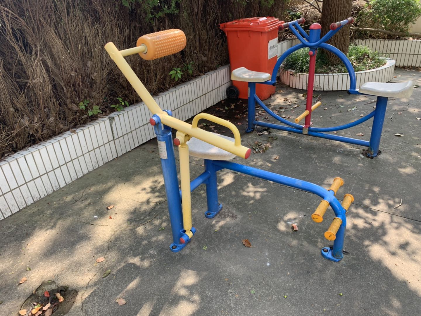 腹背锻炼器