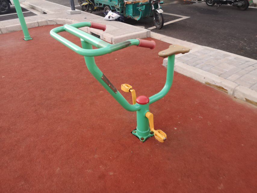 直立健身车