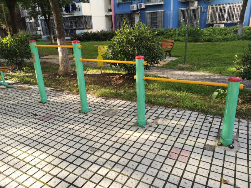 多联压腿架