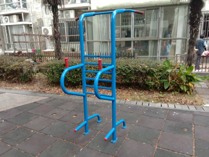 多功能锻炼器