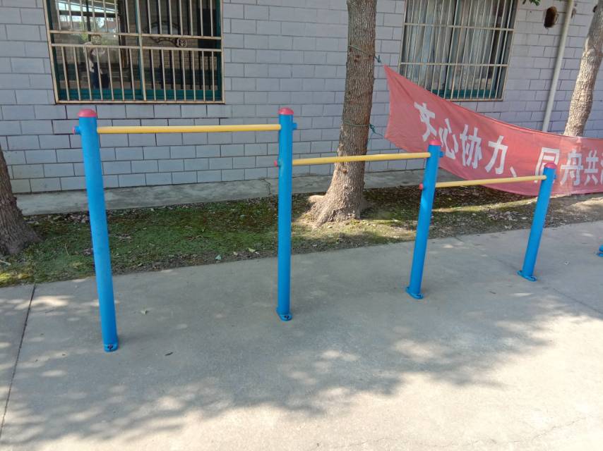 压腿杠