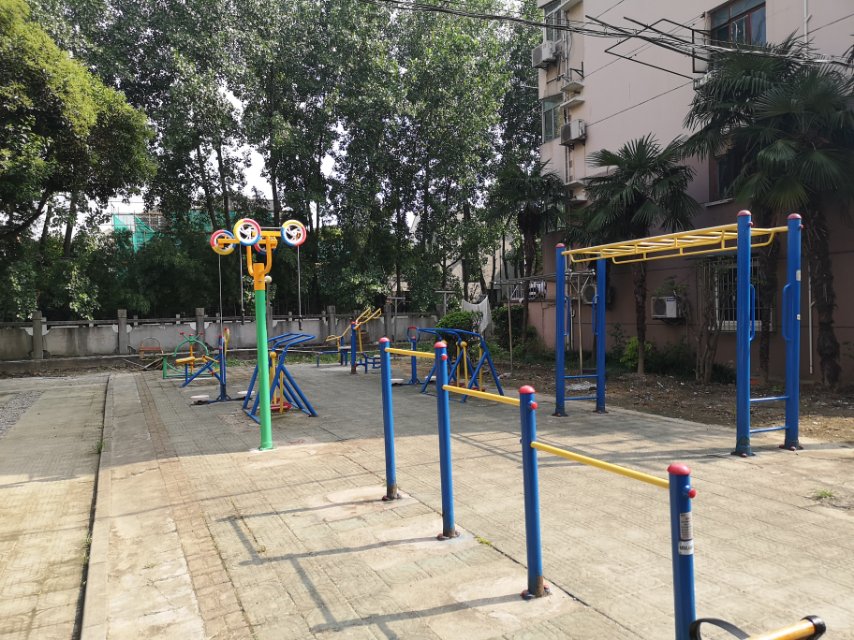 高兴二居A健身点