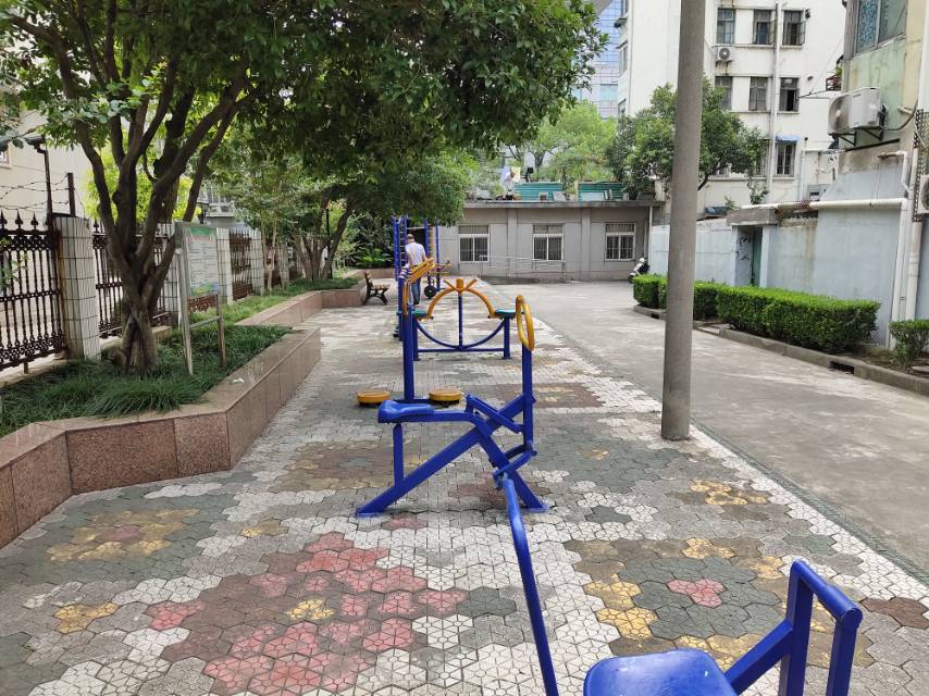 小囡桥小区健身点