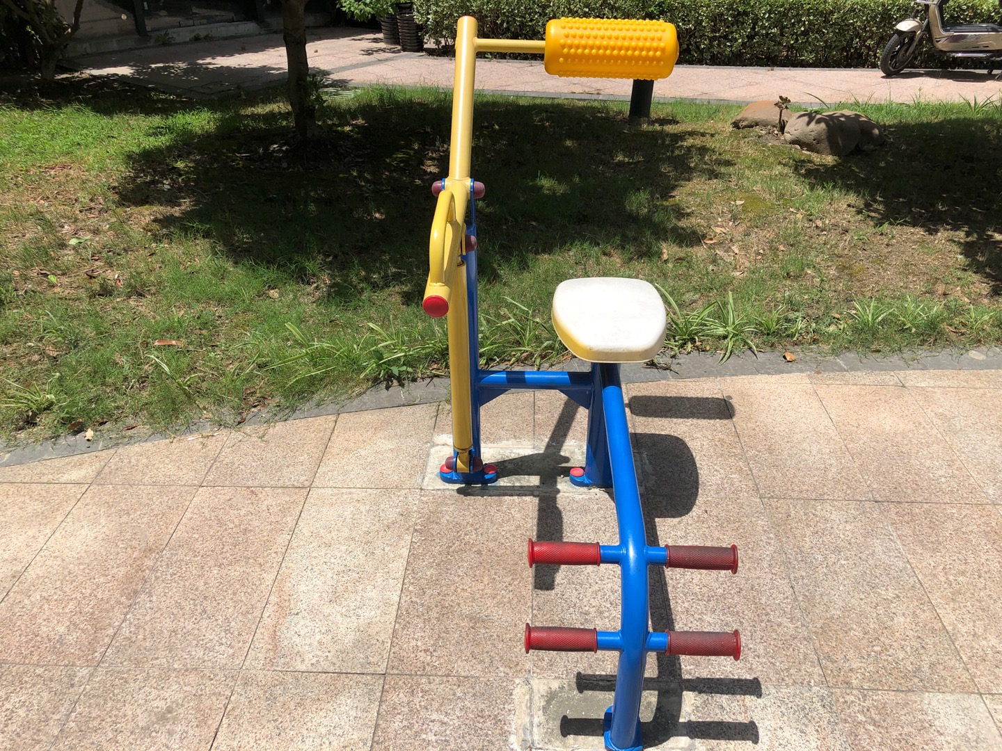 腹背锻炼器