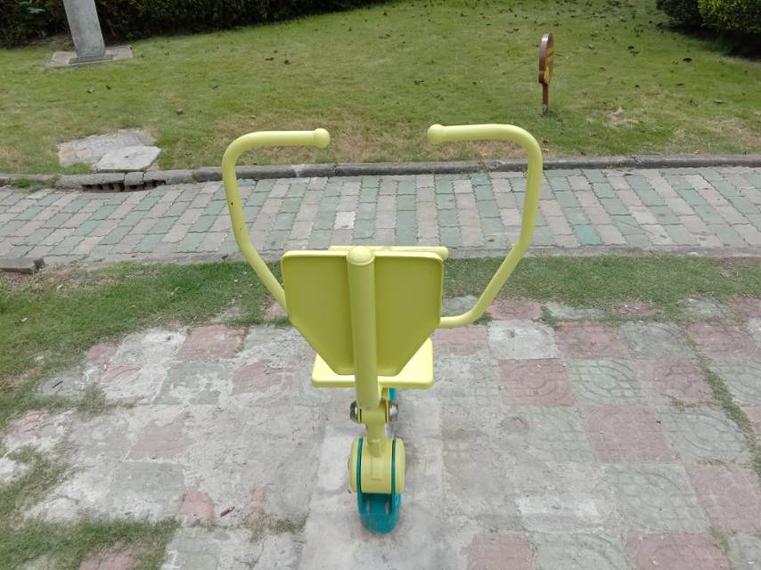划船器