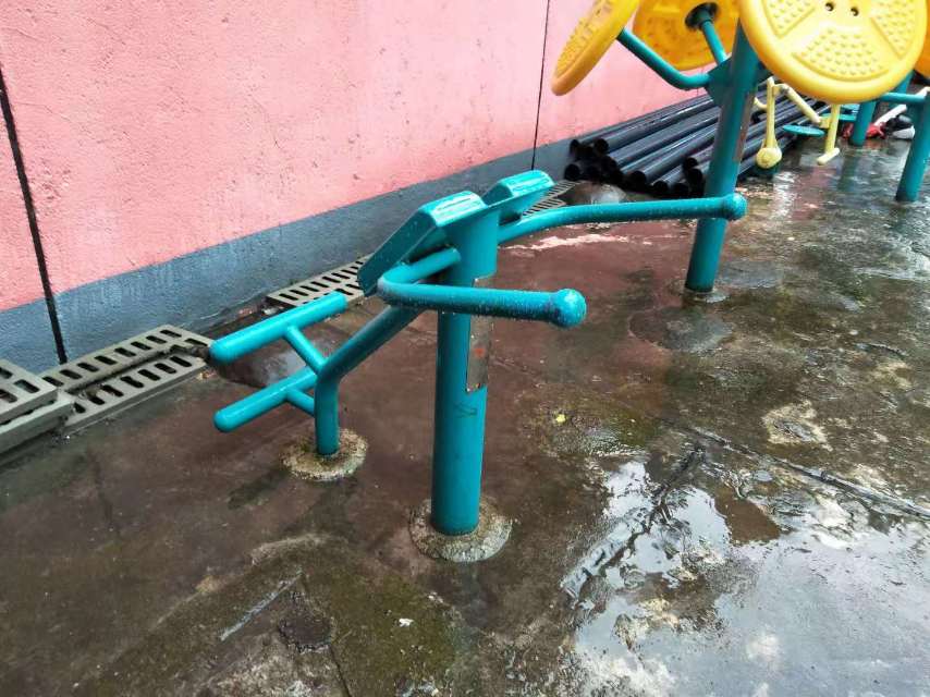 背肌训练器