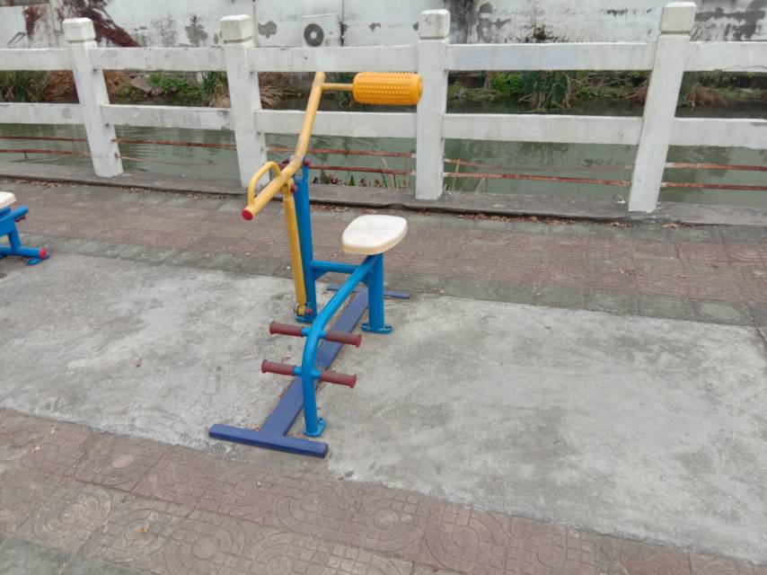 腹背锻炼器