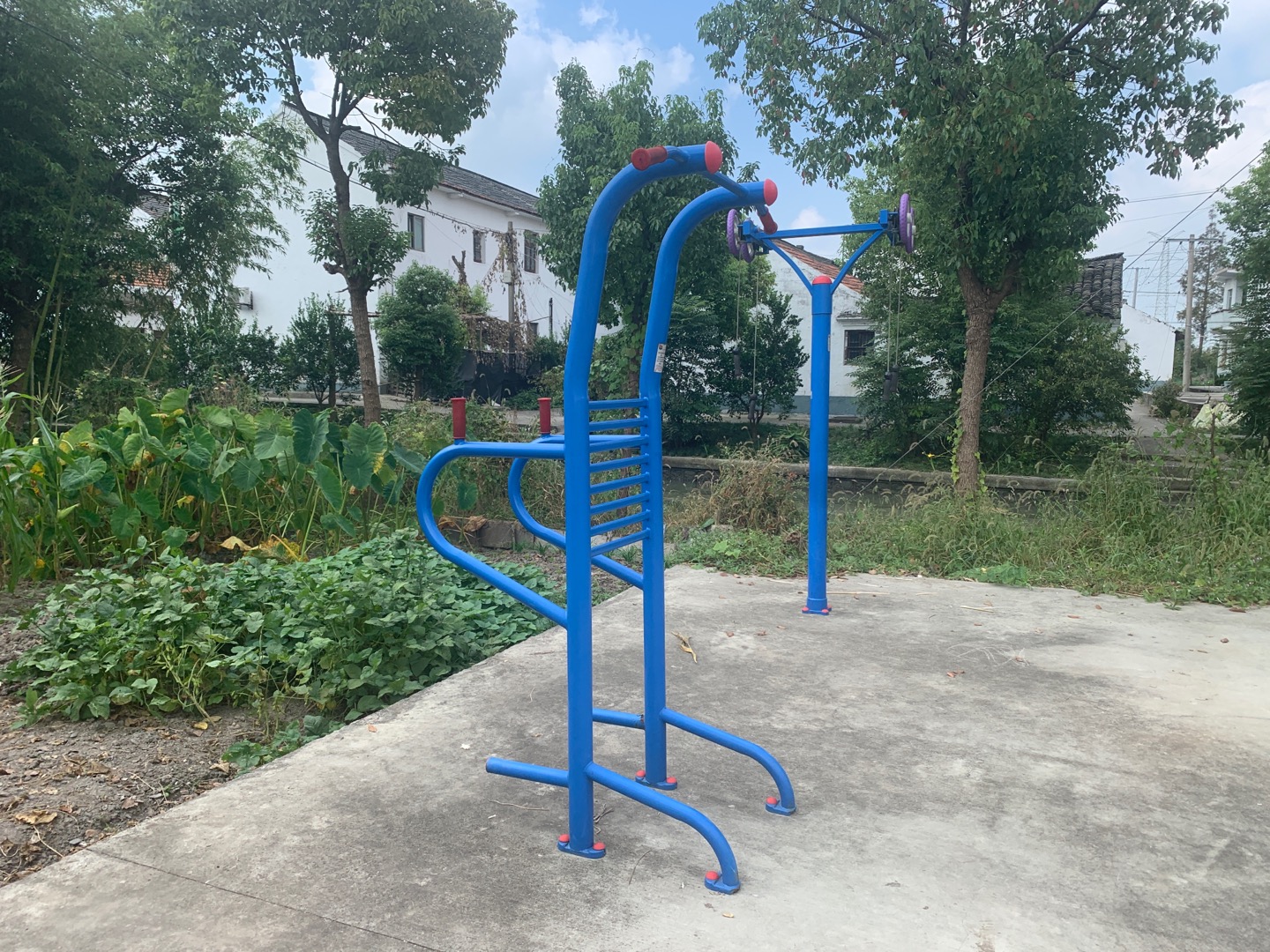 多功能训练器