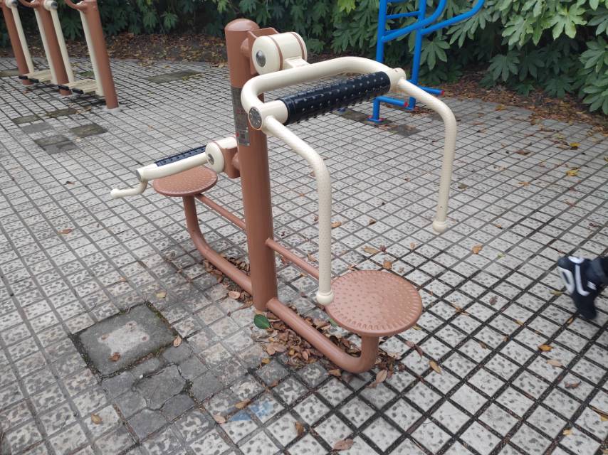 颈腰按摩器
