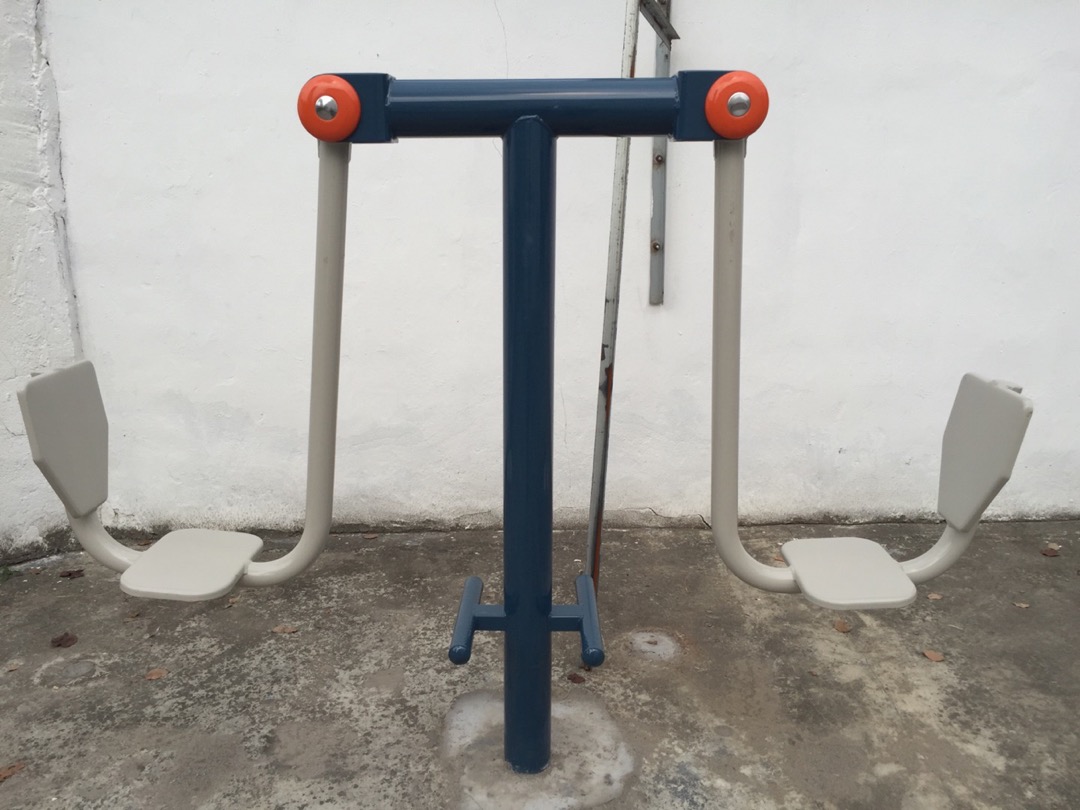 双位坐蹬器