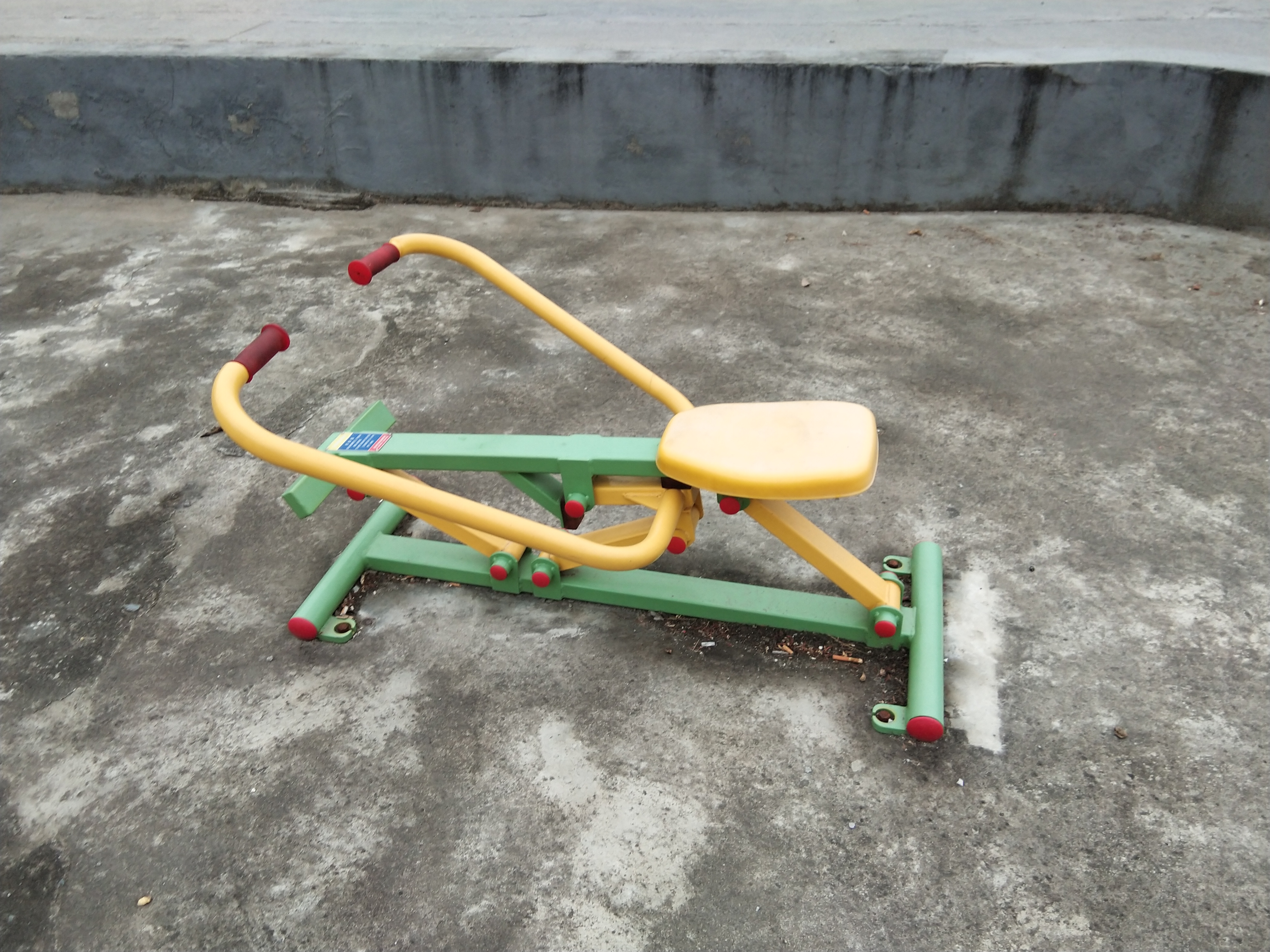 划船器