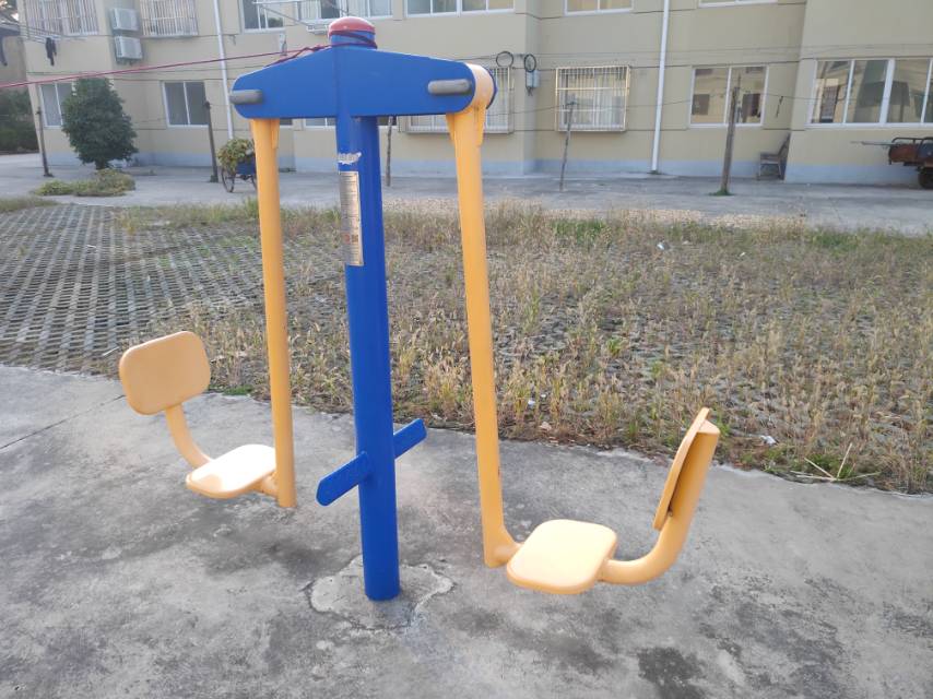 双位蹬力器