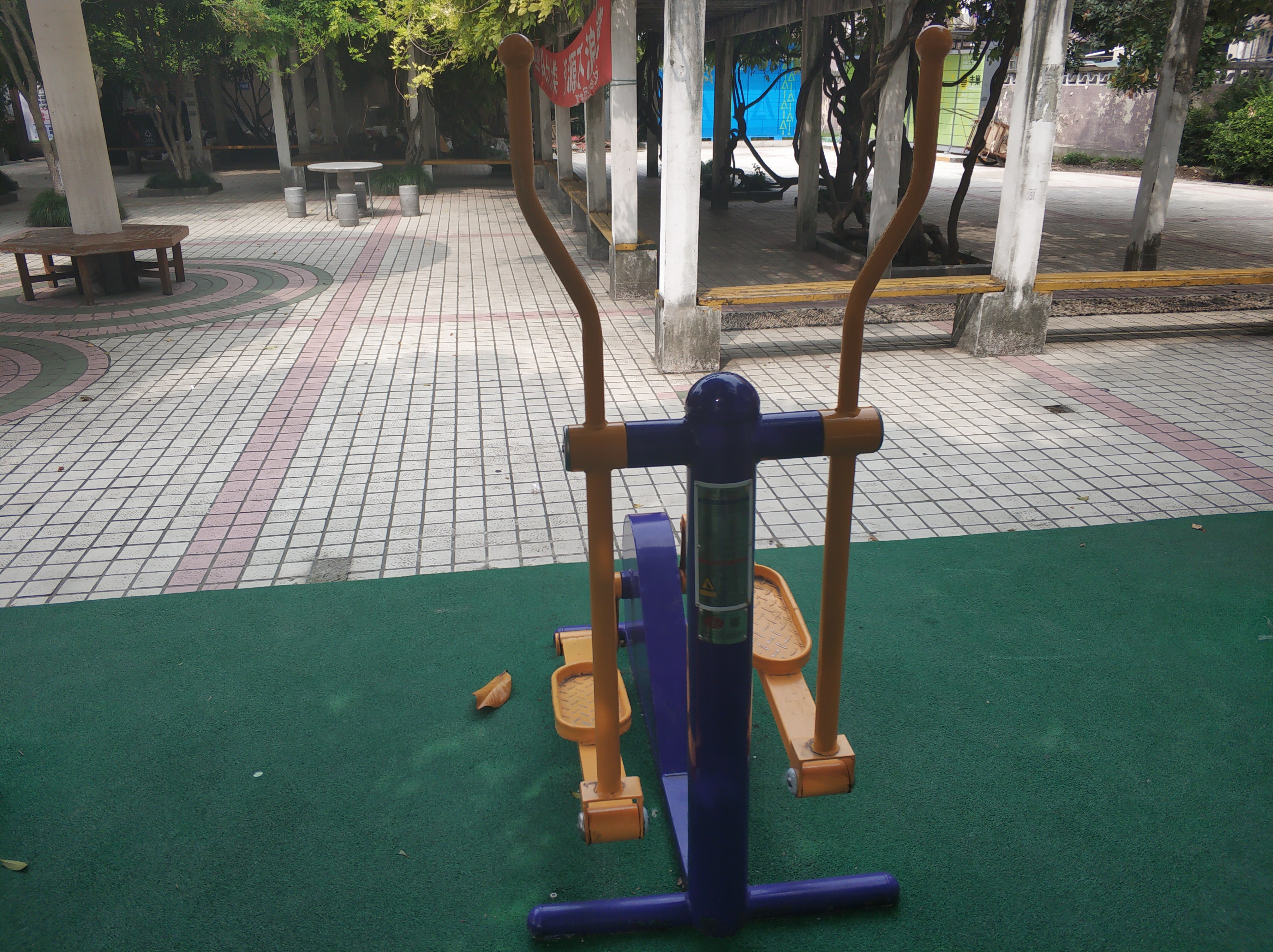 椭圆跑步机