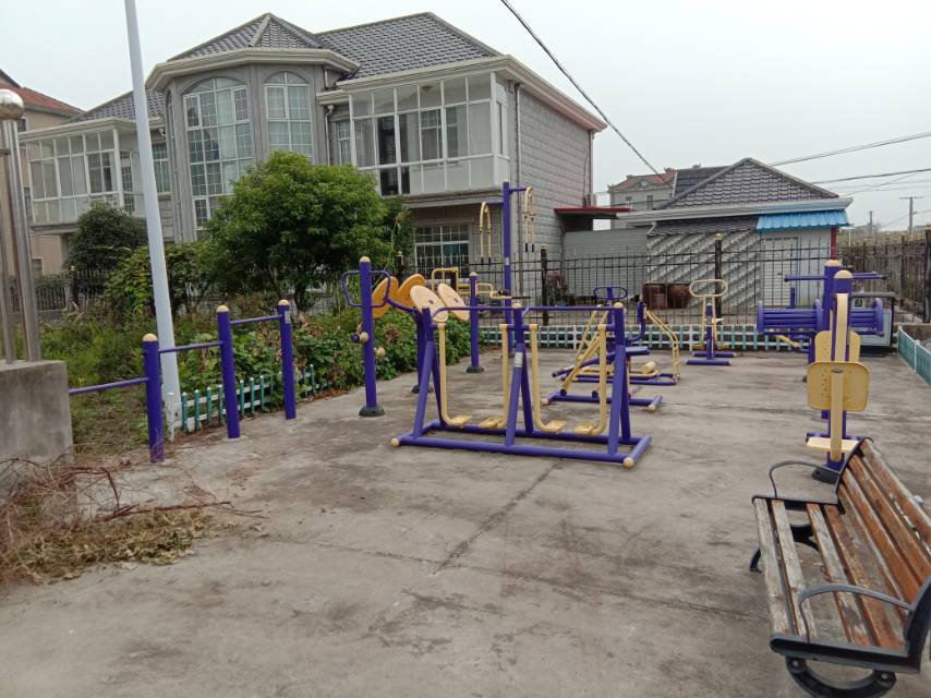 堡镇四滧村26队健身点