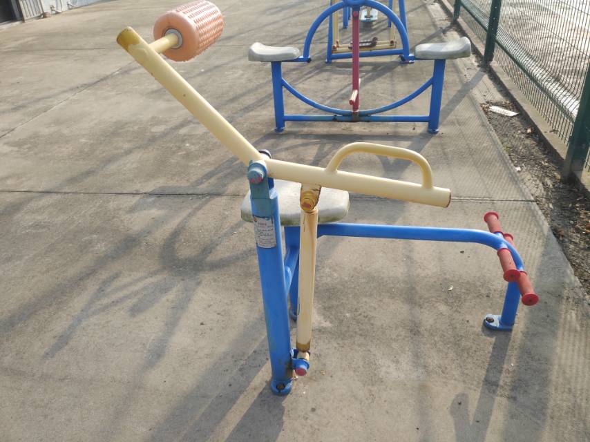 腹背锻炼器