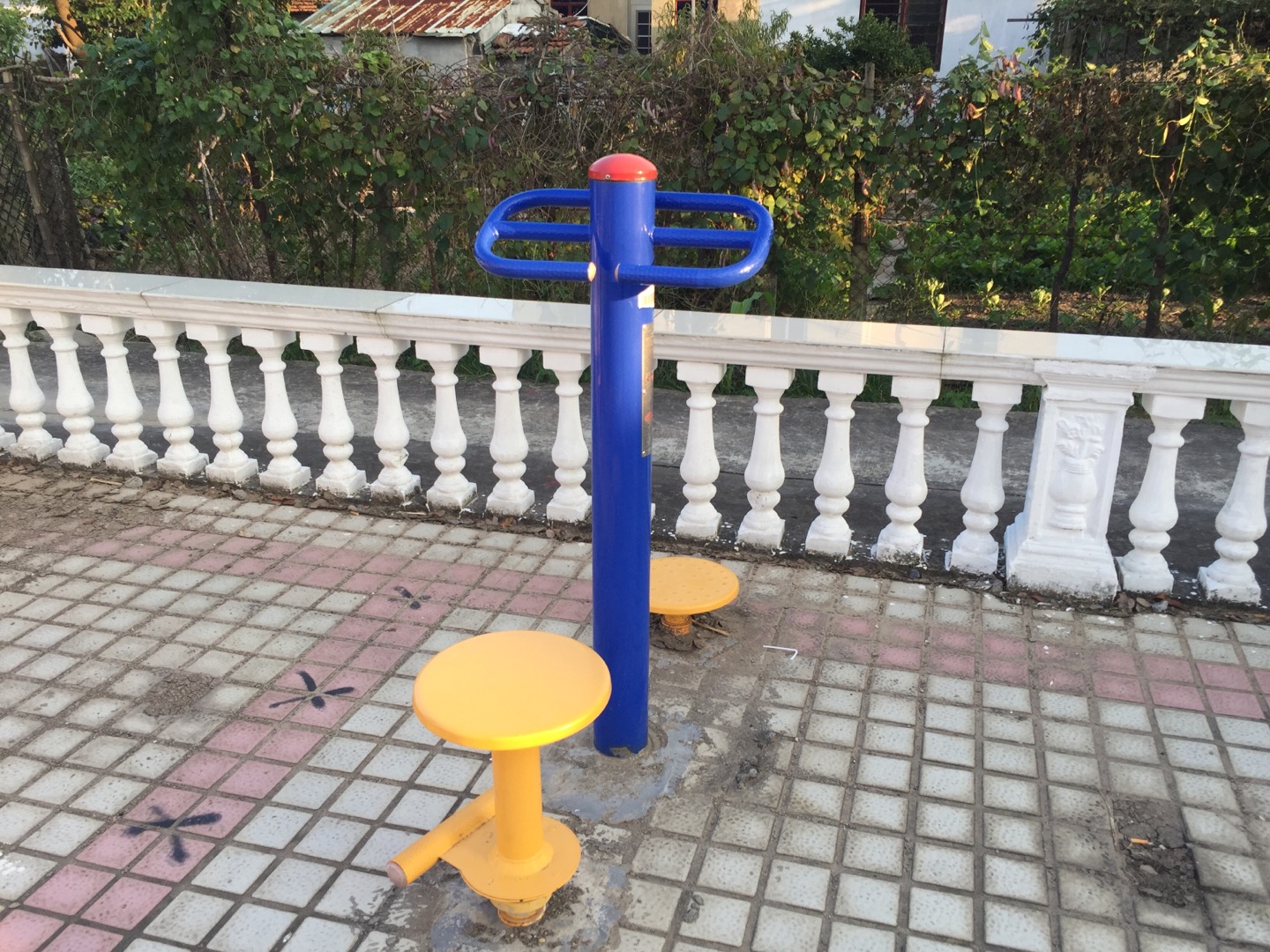 双位扭腰器