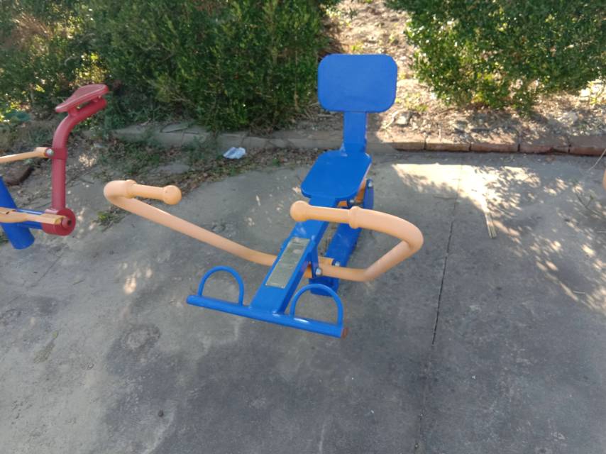 划船器