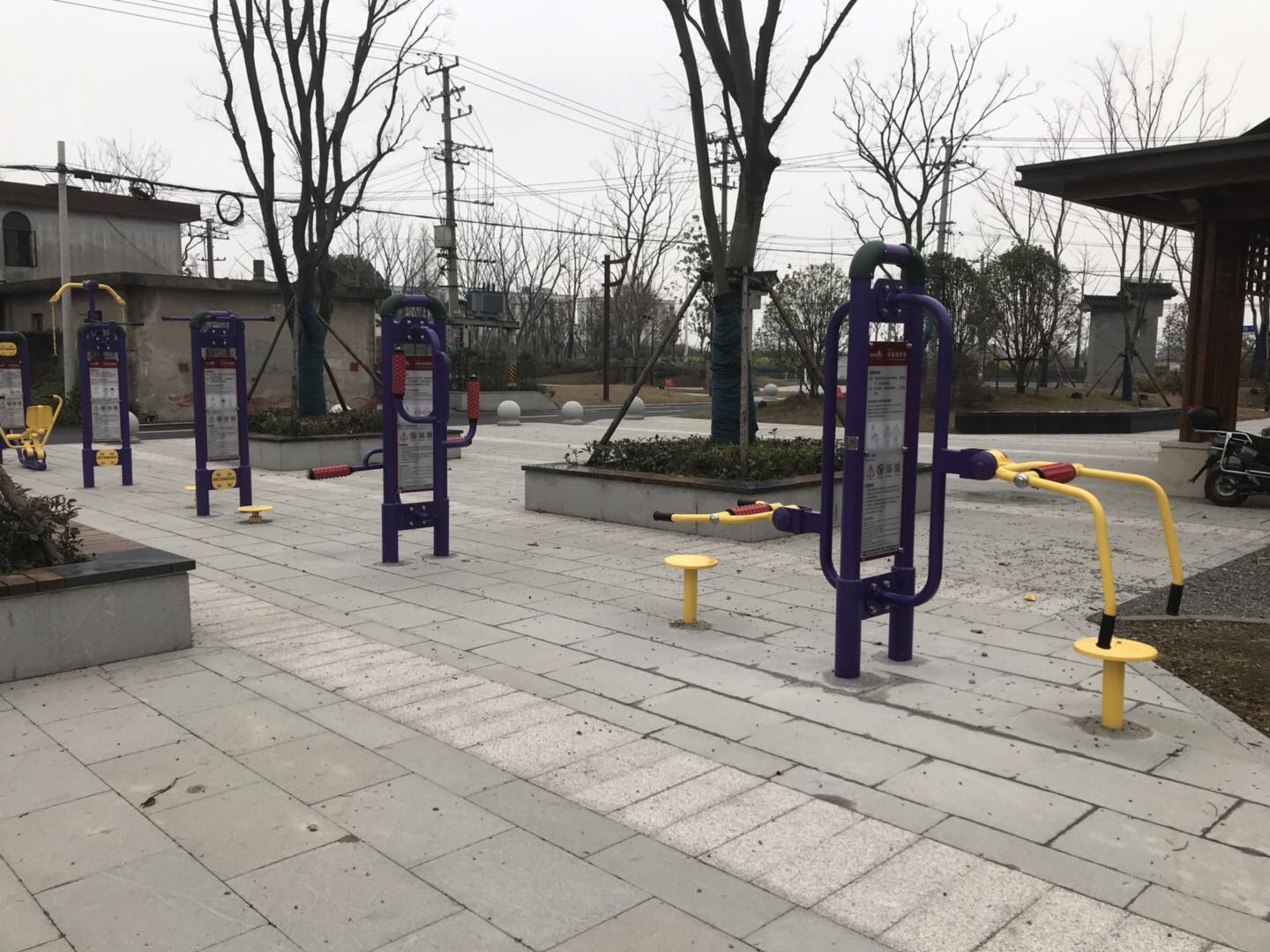 葛隆村益智健身点
