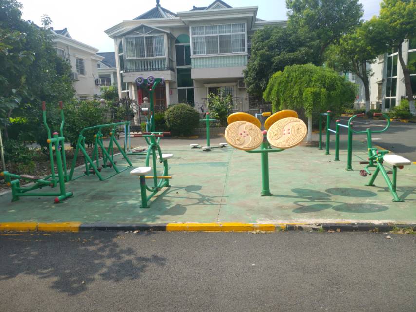 绿苑三村健身点