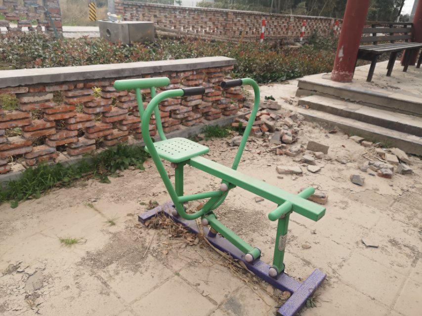 自重式划船器