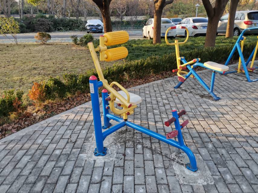 自重腰腹锻炼器
