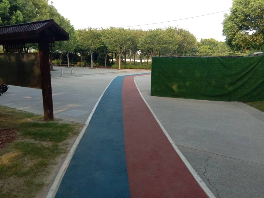 远香湖市民健身步道