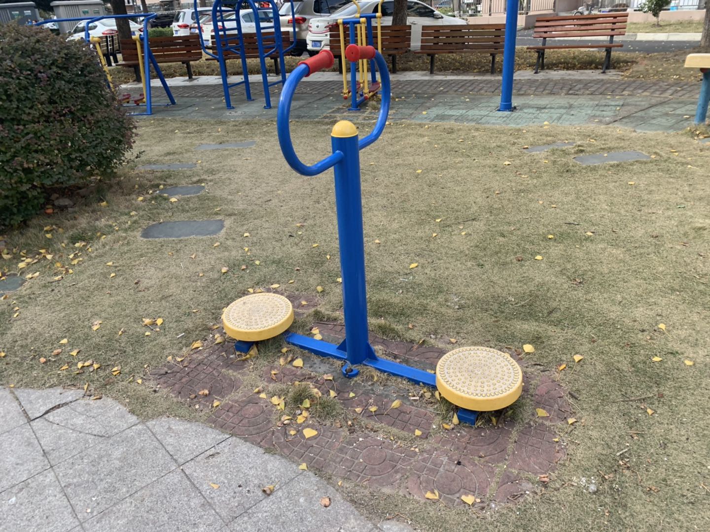扭腰器