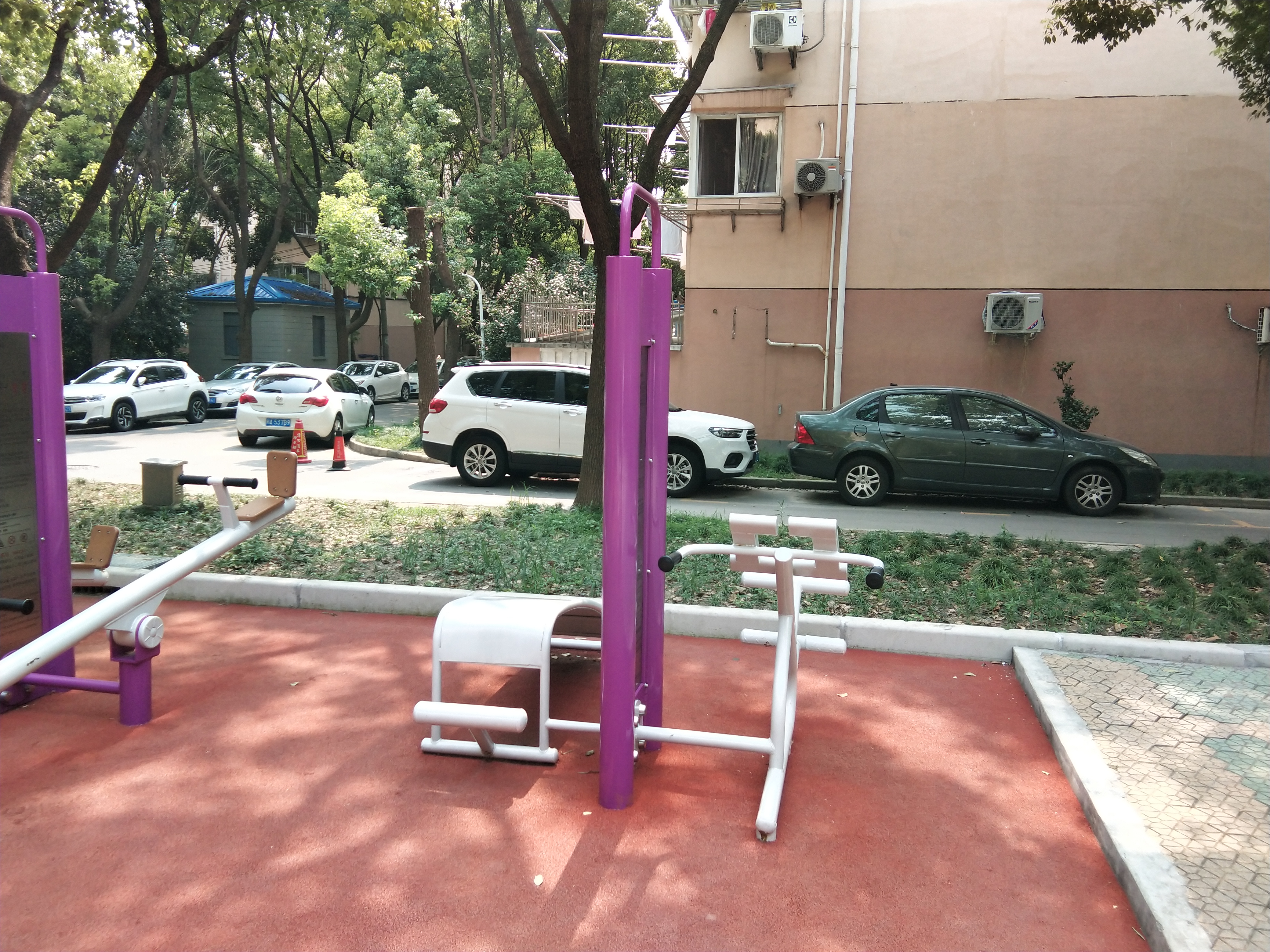 背肌腹肌训练器（两站位）