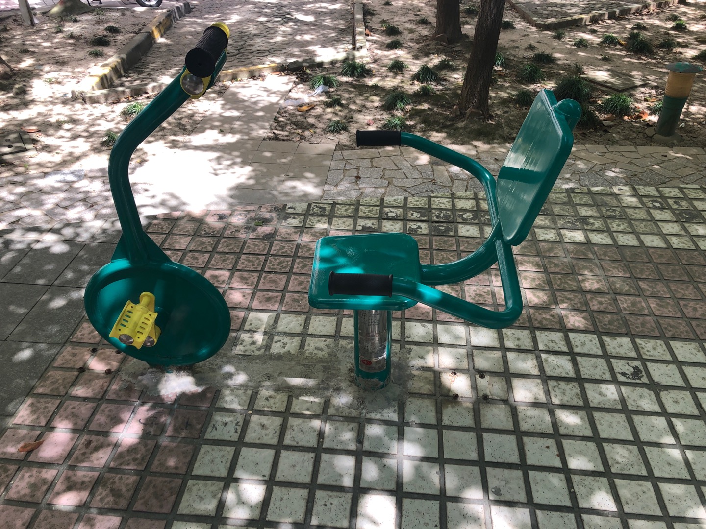 上下肢训练器